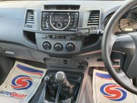USED 2012 12 TOYOTA HI-LUX 2.5 HL2 4X4 D-4D DCB 142 BHP REVERSING CAMERA * NO VAT ** NO VAT