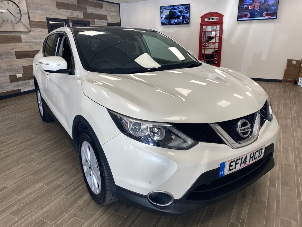 View our NISSAN QASHQAI