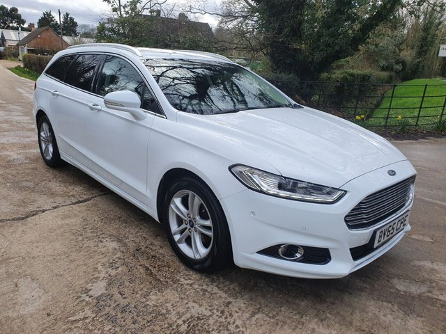 2015 65 Ford Mondeo 2.0 TITANIUM 5d 238 BHP
