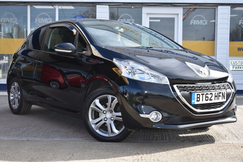 View our PEUGEOT 208