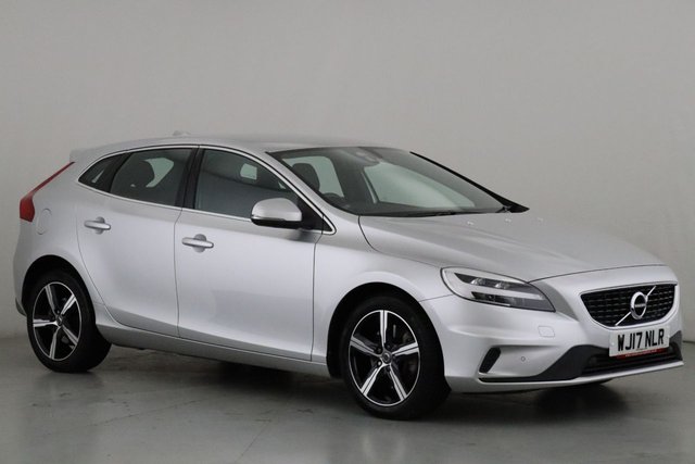 View our VOLVO V40