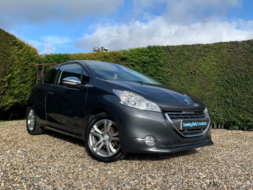 View our PEUGEOT 208