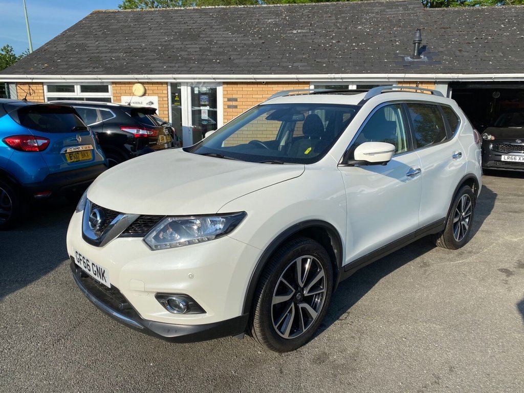 View our NISSAN X-TRAIL