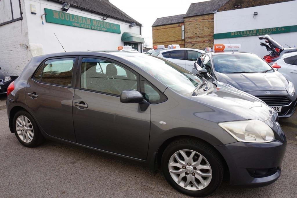 View our TOYOTA AURIS