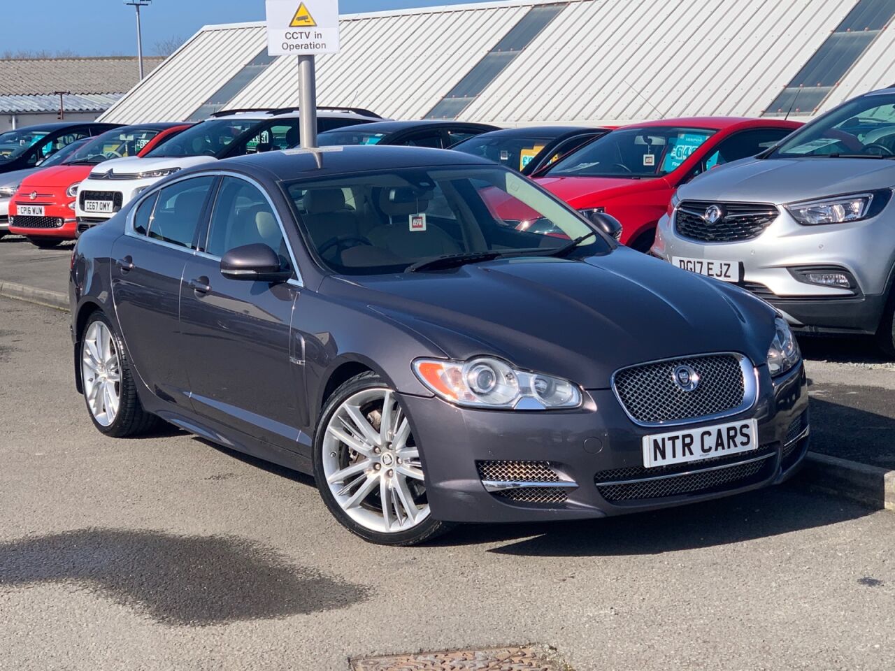 jaguar xf isofix