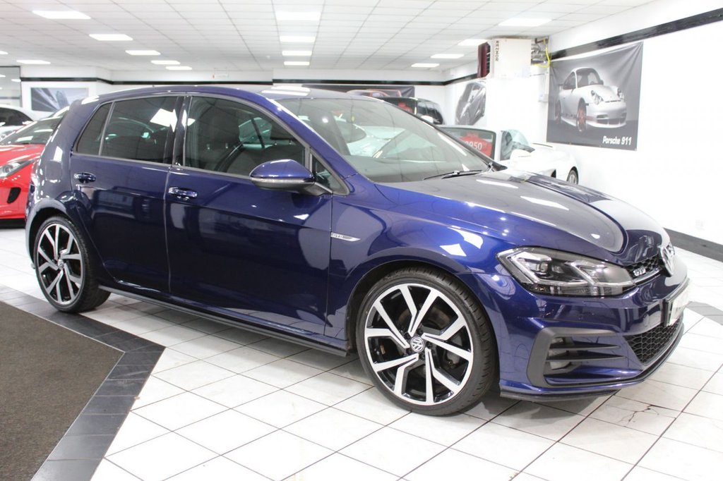 View our VOLKSWAGEN GOLF