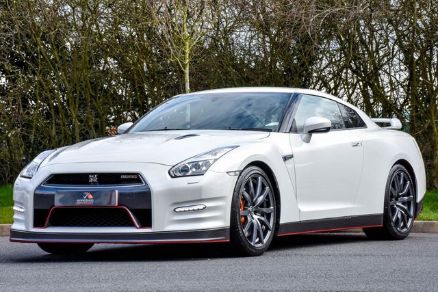 2014 64 Nissan GT-R 3.8 V6 2d 550 BHP