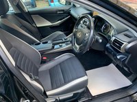USED 2016 16 LEXUS IS 2.5 300H SPORT 4d 179 BHP 