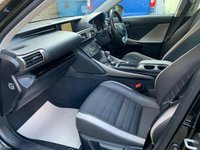 USED 2016 16 LEXUS IS 2.5 300H SPORT 4d 179 BHP 