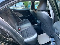 USED 2016 16 LEXUS IS 2.5 300H SPORT 4d 179 BHP 