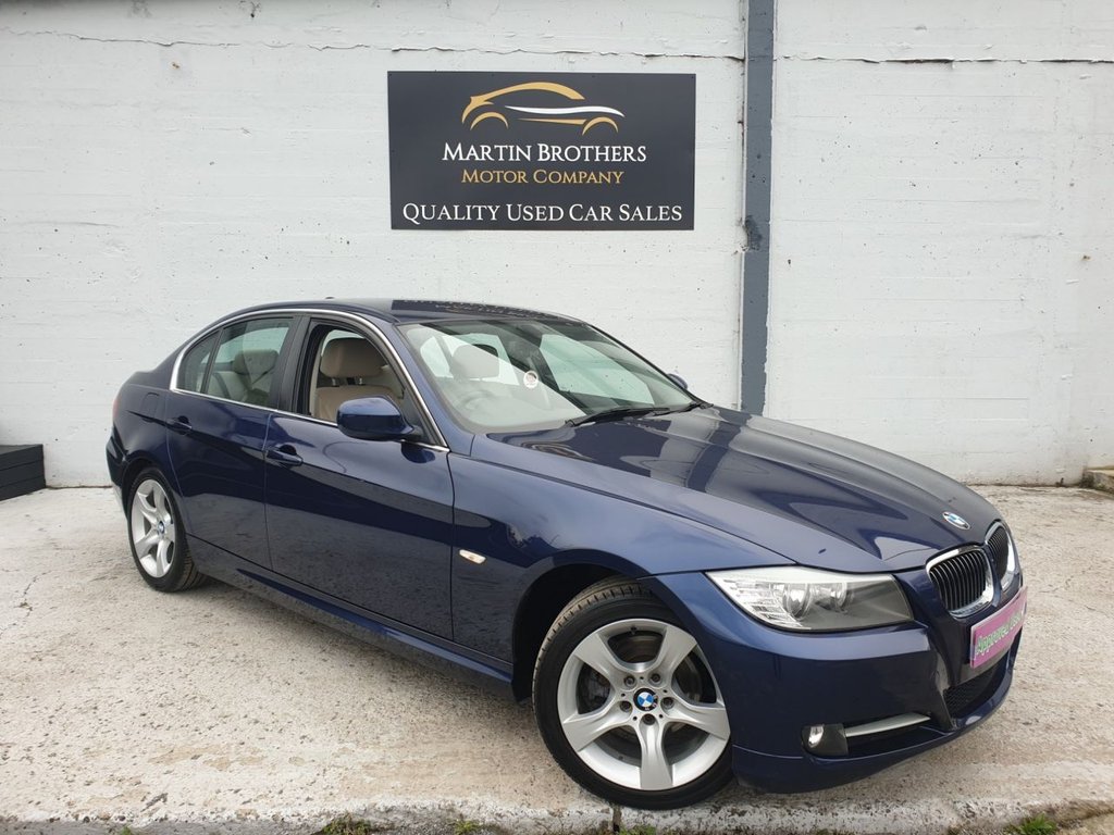 View our BMW 3 SERIES