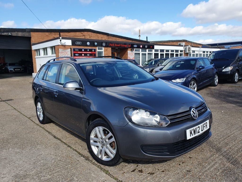 View our VOLKSWAGEN GOLF