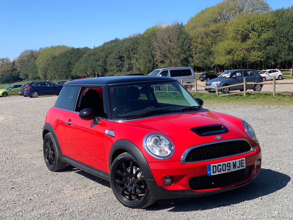 View our MINI HATCH COOPER