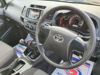USED 2014 14 TOYOTA HI-LUX 2.5 ACTIVE 4X4 D-4D DCB 142 BHP ** NO VAT * STEEL HARD TOP +TOW BAR