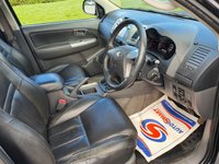 USED 2013 63 TOYOTA HI-LUX 3.0 INVINCIBLE 4X4 D-4D DCB 169 BHP TIMING BELT CHANGED AT 91K**NO VAT