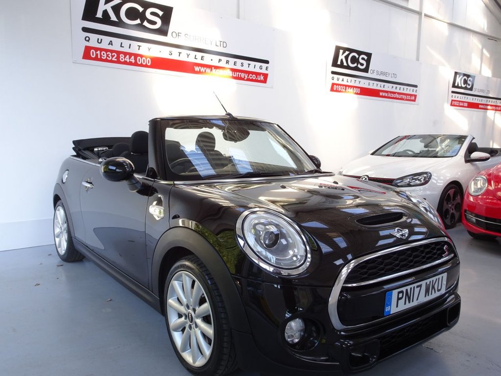 View our MINI CONVERTIBLE