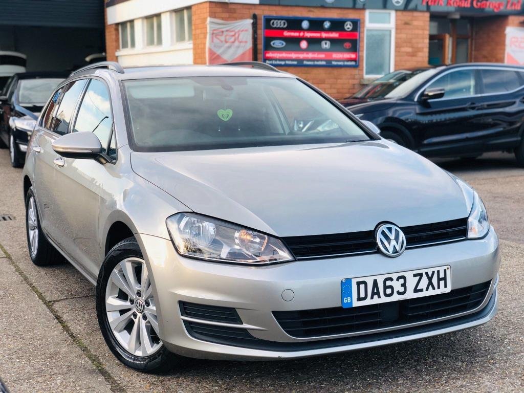View our VOLKSWAGEN GOLF