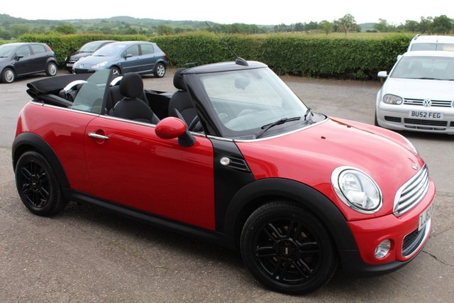 2013 63 MINI Convertible 1.6 COOPER 2d 122 BHP