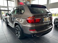 USED 2013 13 BMW X5 3.0 XDRIVE30D SE 5d 241 BHP PRO NAV - HEATED AND POWERED FRONT SEATS - 20" ALLOY WHEELS - ALUMINUM RUNNING BOARDS - 7 SEATS