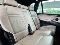 USED 2013 13 BMW X5 3.0 XDRIVE30D SE 5d 241 BHP PRO NAV - HEATED AND POWERED FRONT SEATS - 20" ALLOY WHEELS - ALUMINUM RUNNING BOARDS - 7 SEATS