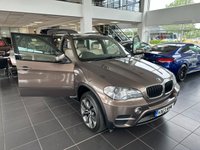 USED 2013 13 BMW X5 3.0 XDRIVE30D SE 5d 241 BHP PRO NAV - HEATED AND POWERED FRONT SEATS - 20" ALLOY WHEELS - ALUMINUM RUNNING BOARDS - 7 SEATS