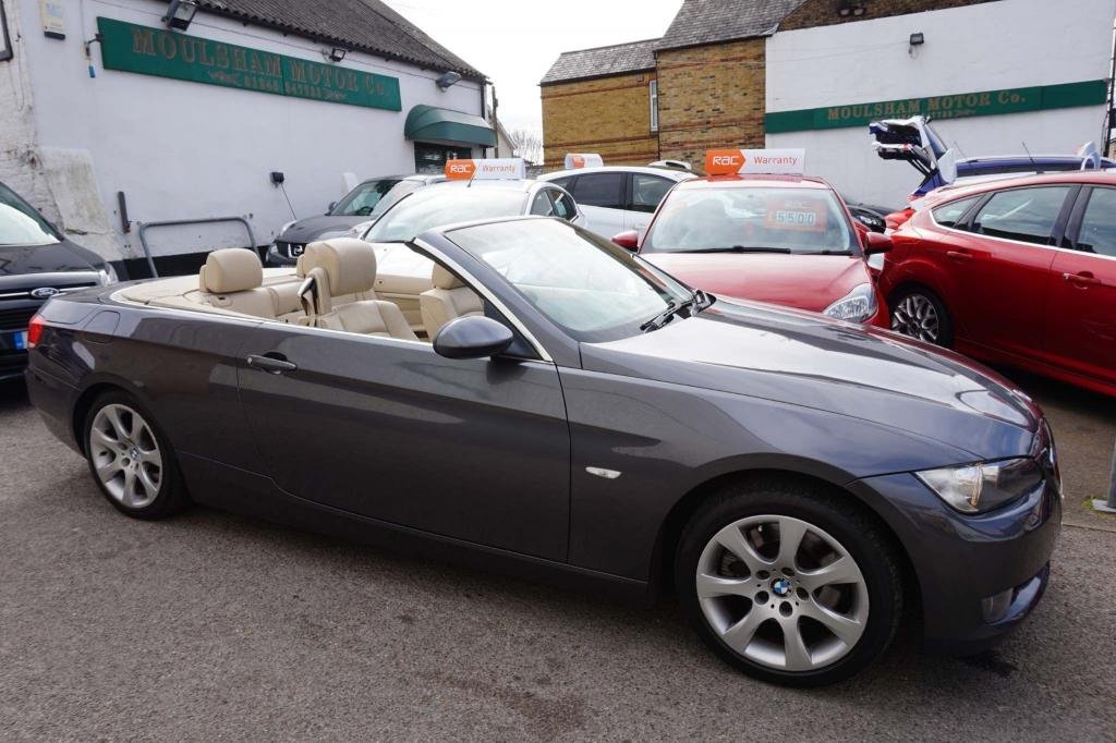 View our BMW 3 SERIES