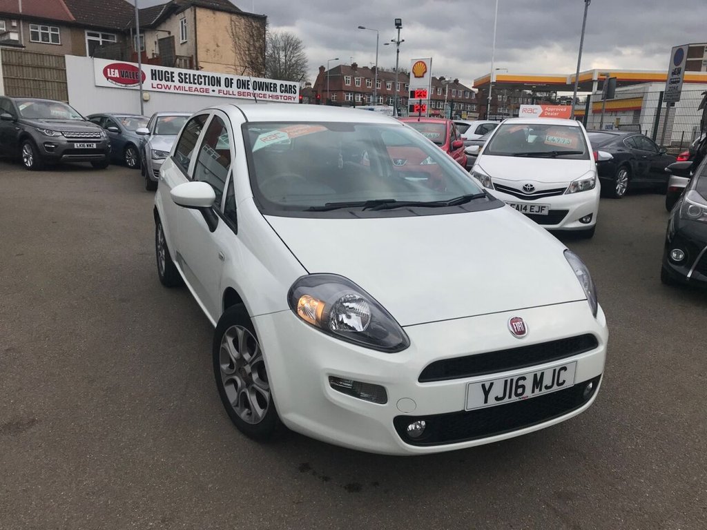 View our FIAT PUNTO