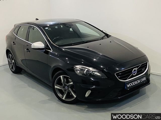 View our VOLVO V40