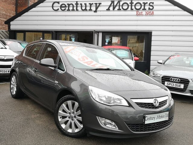 2011 11 Vauxhall Astra 1.6 16v ELITE 5d - FULL LEATHER