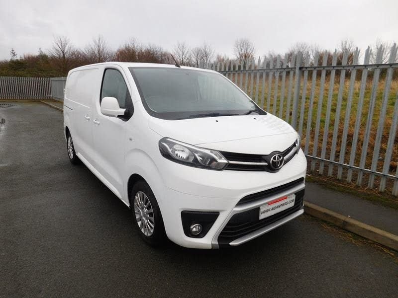 View our TOYOTA PROACE