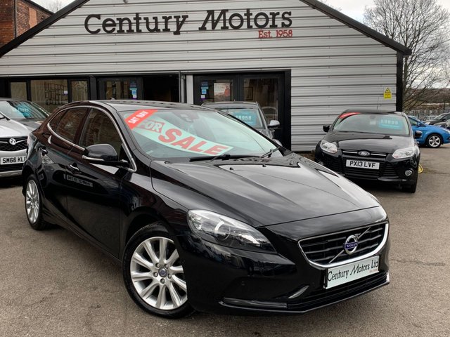 2012 12 Volvo V40 1.6 D2 SE LUX NAV 5d - COLOUR SAT NAV + BLUETOOTH