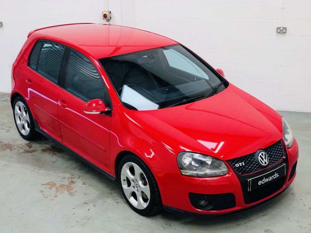 View our VOLKSWAGEN GOLF