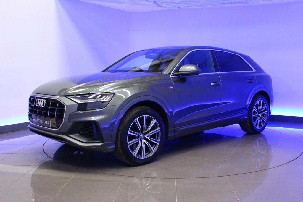 View our AUDI Q8