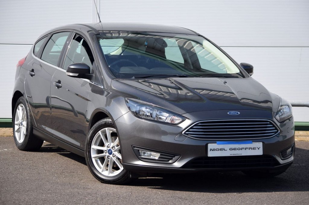 View our FORD FOCUS