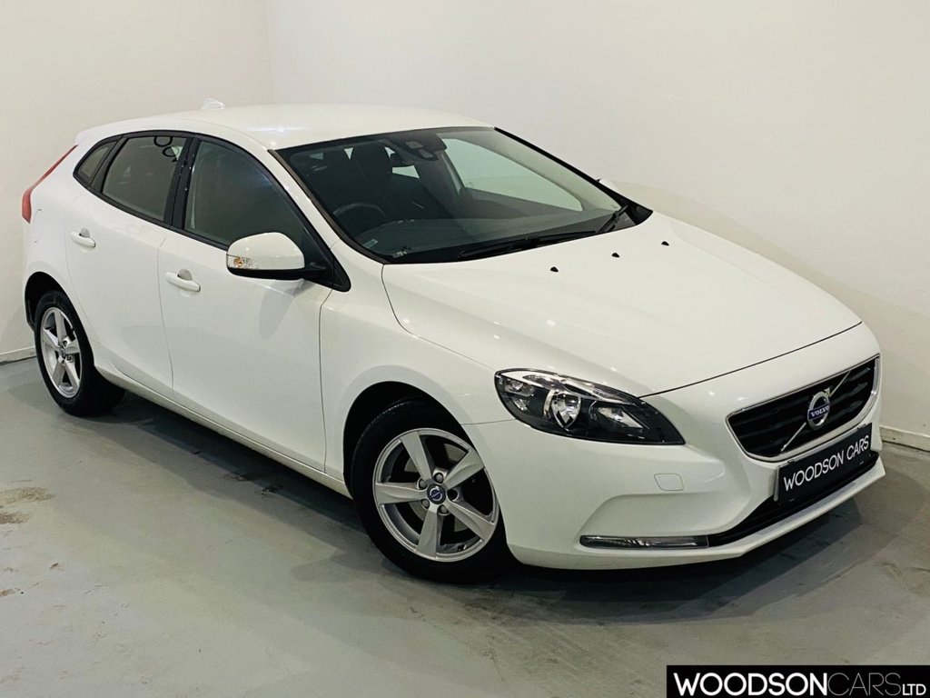 View our VOLVO V40