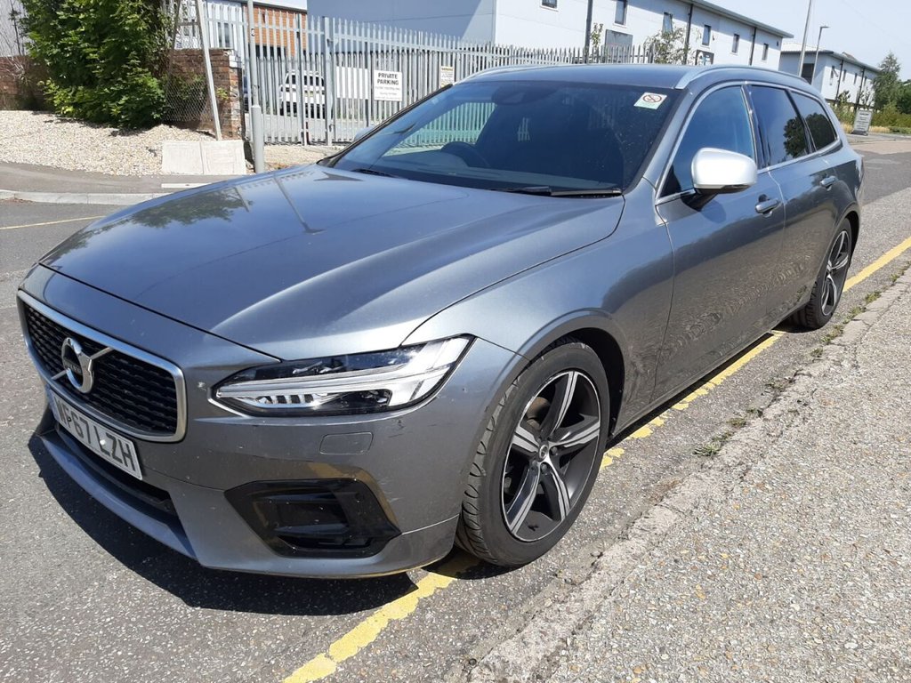 View our VOLVO V90