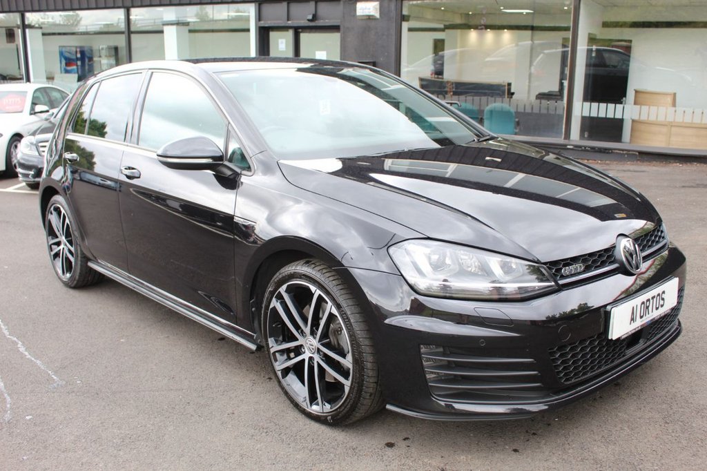 View our VOLKSWAGEN GOLF