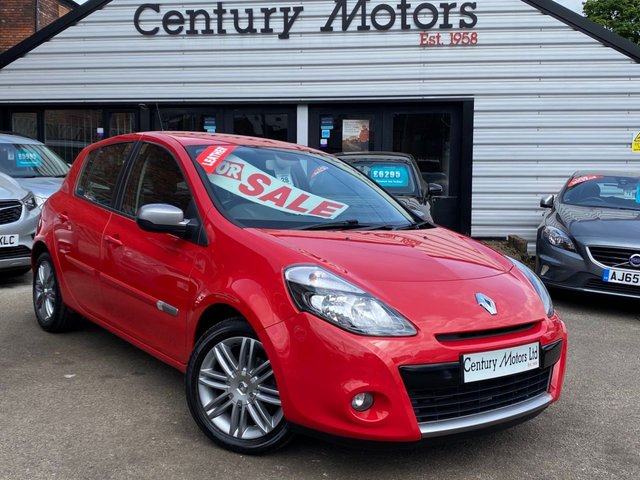 2012 62 Renault Clio 1.2 16V DYNAMIQUE TOMTOM 5dr - SAT NAV + LEATHER
