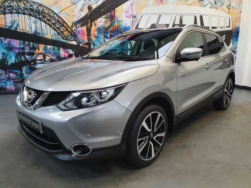 View our NISSAN QASHQAI