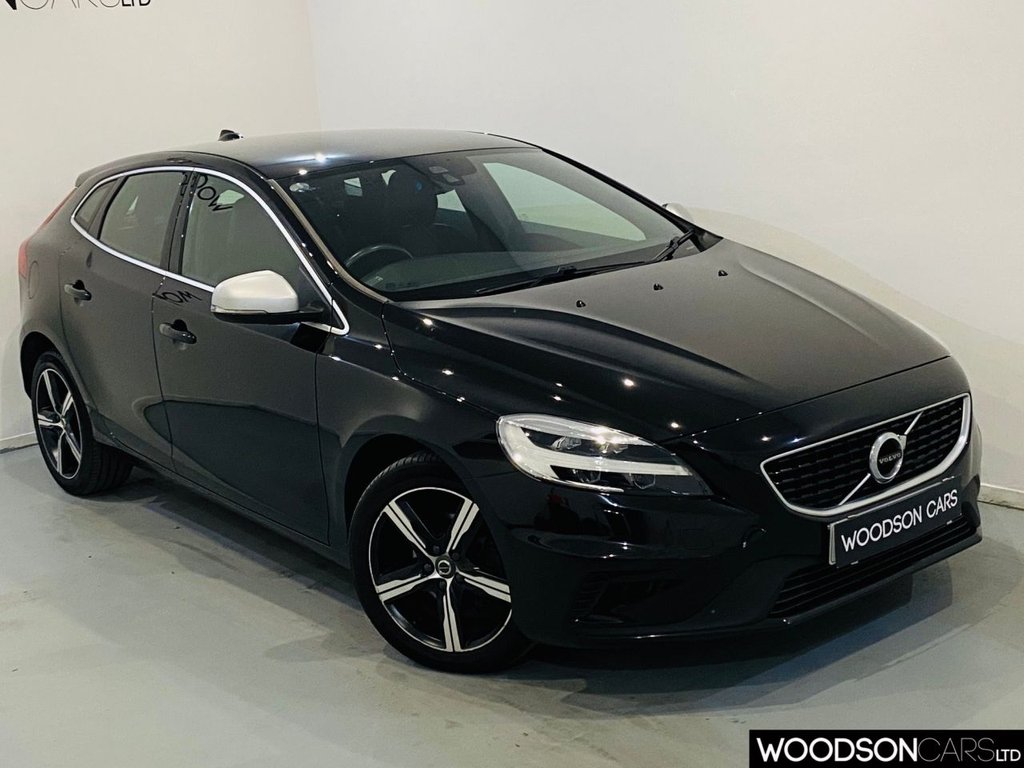 View our VOLVO V40