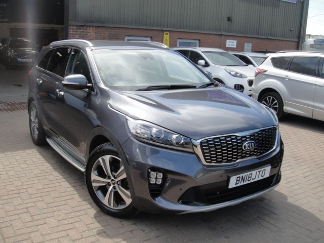View our KIA SORENTO