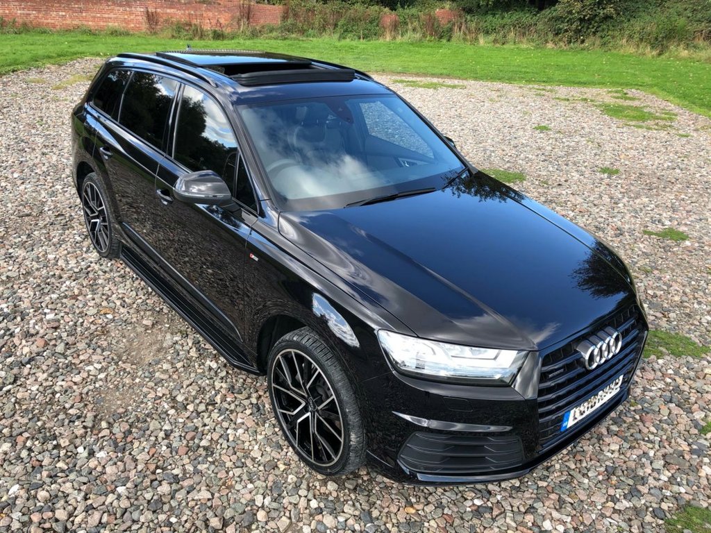 View our AUDI Q7