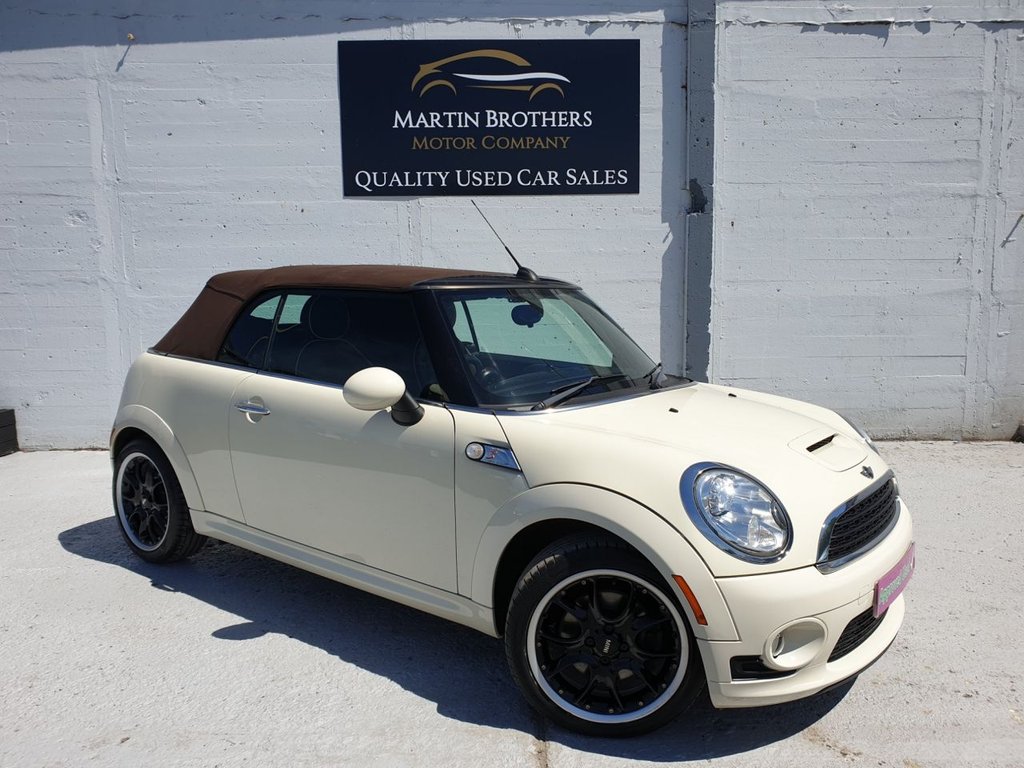 View our MINI CONVERTIBLE