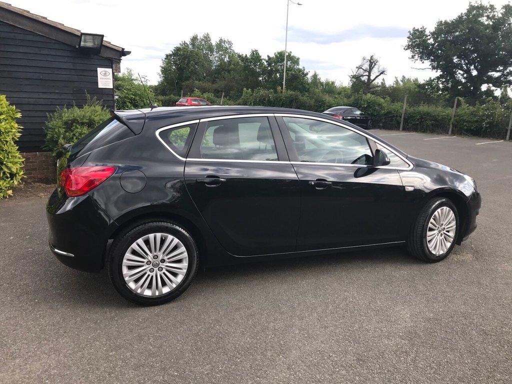View our VAUXHALL ASTRA