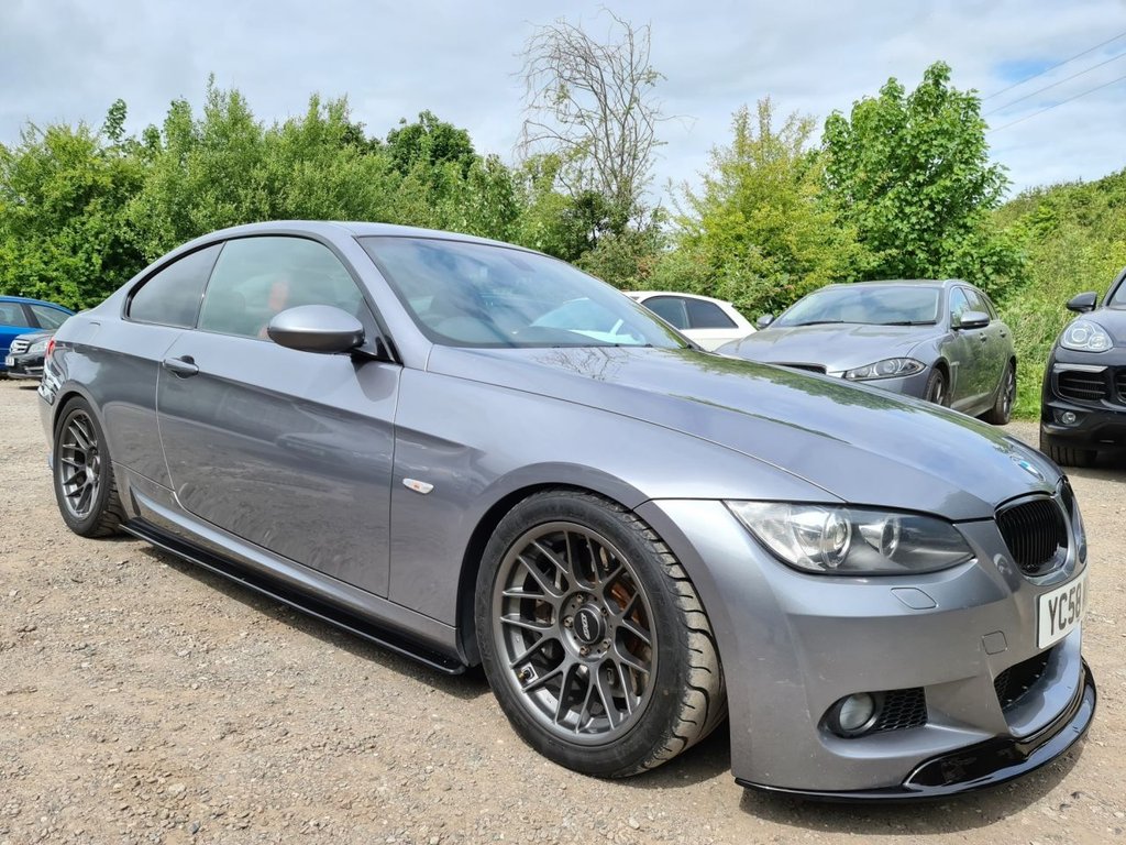 View our BMW 3 SERIES