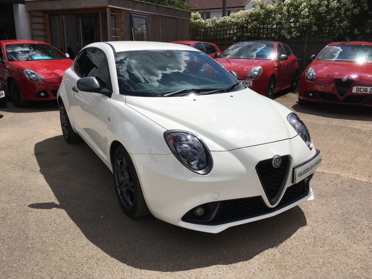 16 Alfa Romeo Mito Twinair Speciale 7 990