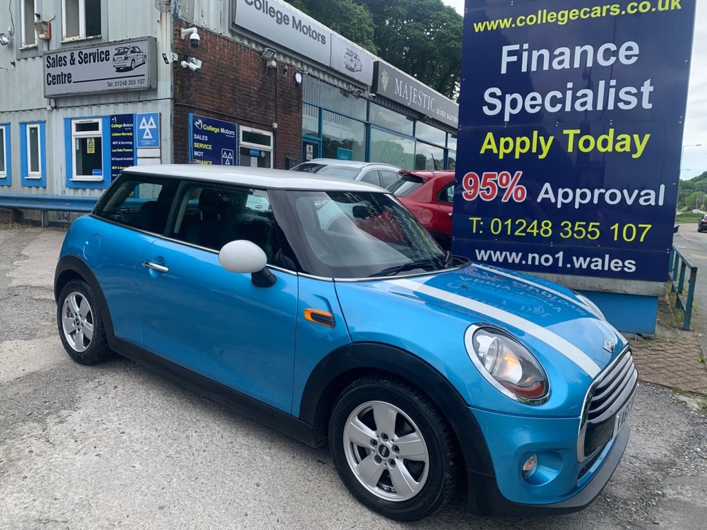 View our MINI HATCH COOPER