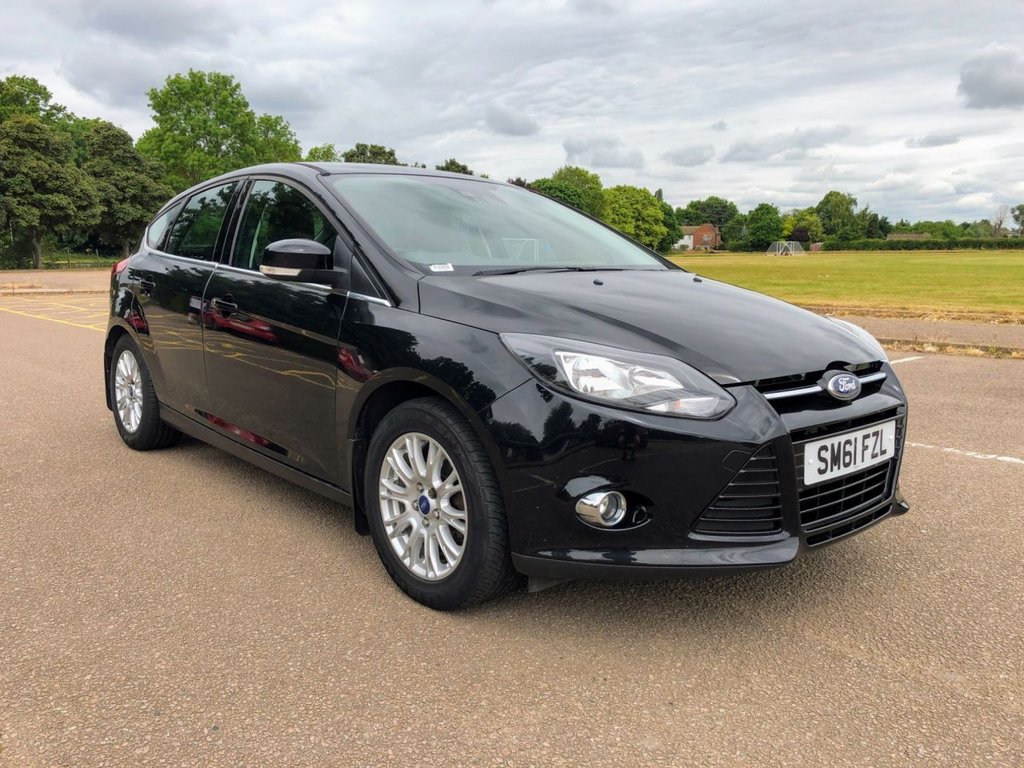 View our FORD FOCUS