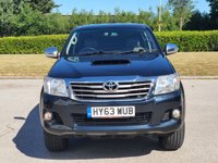 USED 2013 63 TOYOTA HI-LUX 3.0 INVINCIBLE 4X4 D-4D DCB 169 BHP LEATHER + REVERSING CAMERA