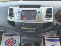 USED 2013 63 TOYOTA HI-LUX 3.0 INVINCIBLE 4X4 D-4D DCB 169 BHP LEATHER + REVERSING CAMERA